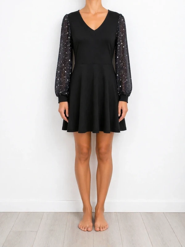 ✨ Robe noire manches pailletées – élégante & chic ✨